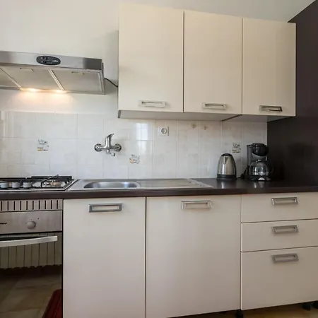 With Pool In Visnjan *